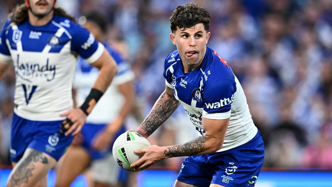 'Stuck with me': ex-Bulldogs half explains NRL return