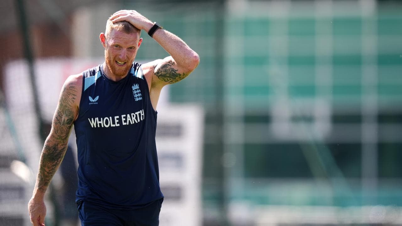 Stokes apologises to England teammates over night out