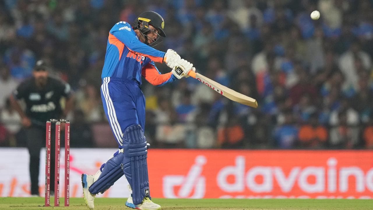 Abhishek blitzes Blackaps as India power to opening T20 victory