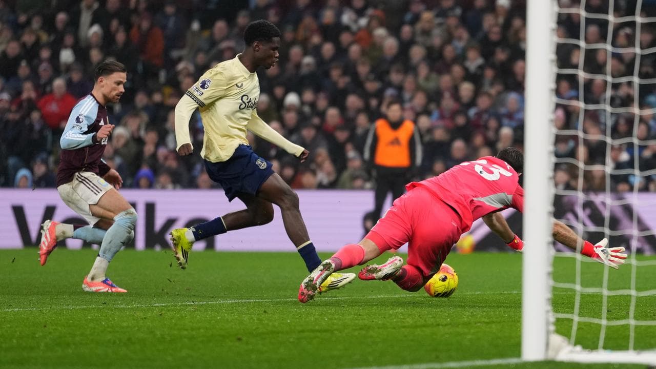 Aston Villa slip up on banana-skin weekend for Premier League contenders