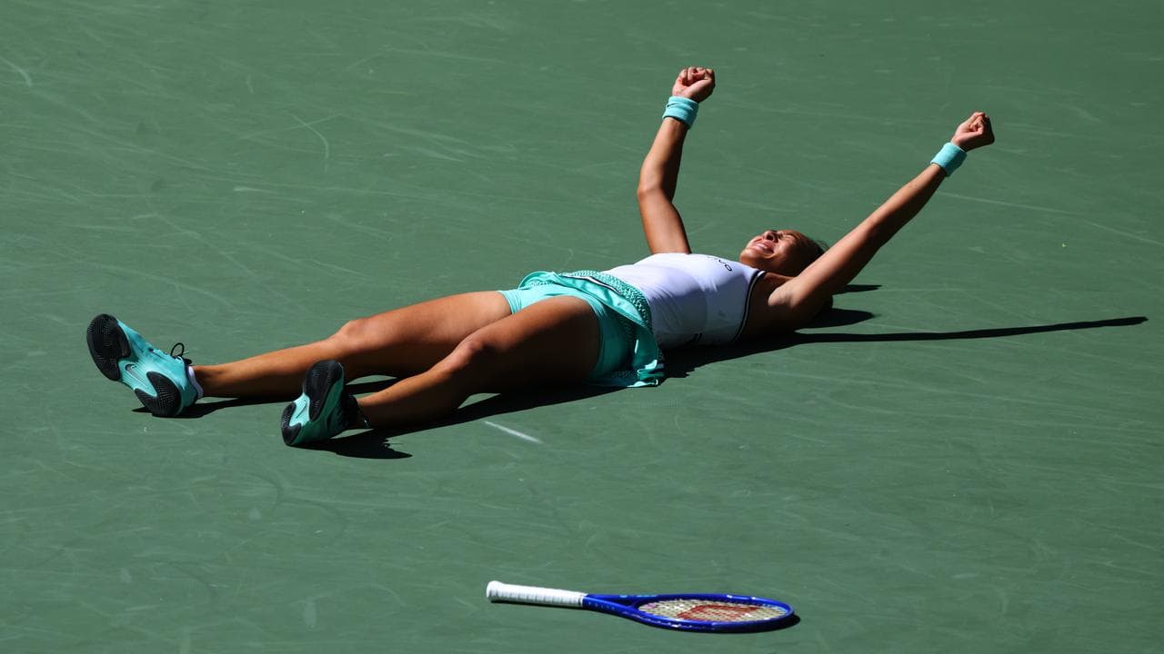 Swiatek stunned by qualifier Zheng at US Open