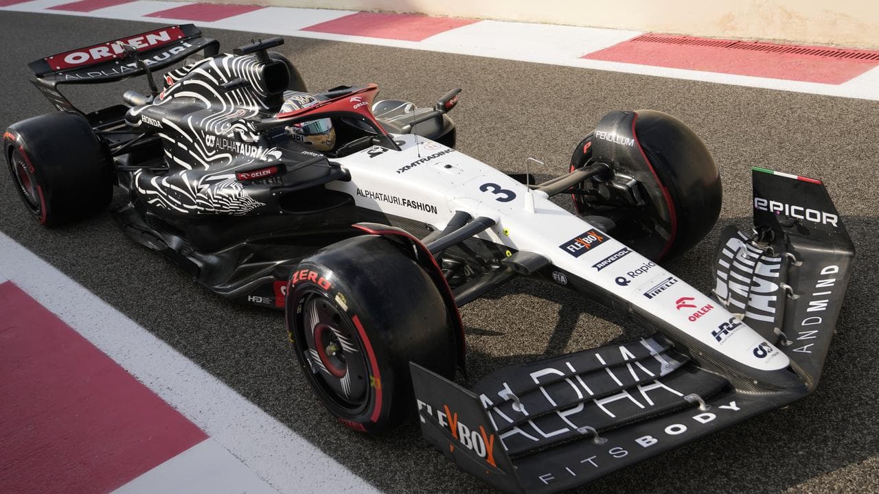 Come in No.3: champ Max hopes he has Danny Ric's number