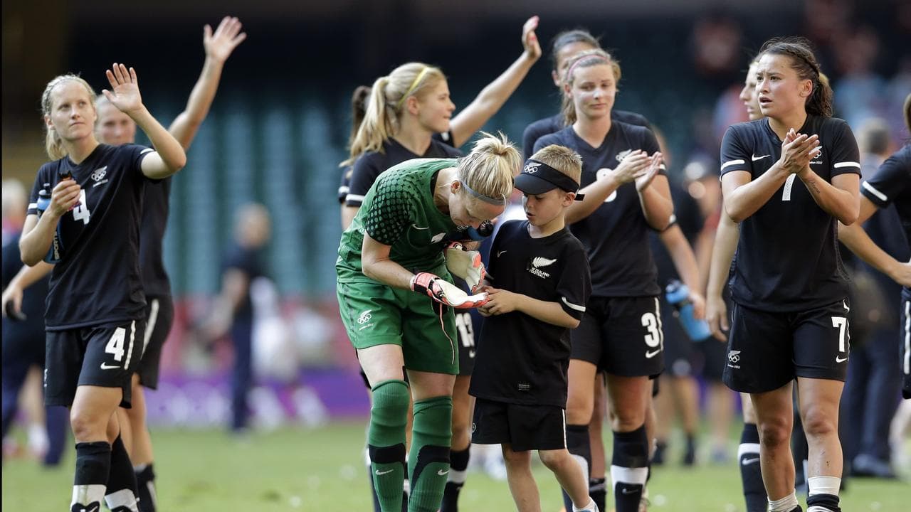 Kiwi Bindons make World Cup mother-son history