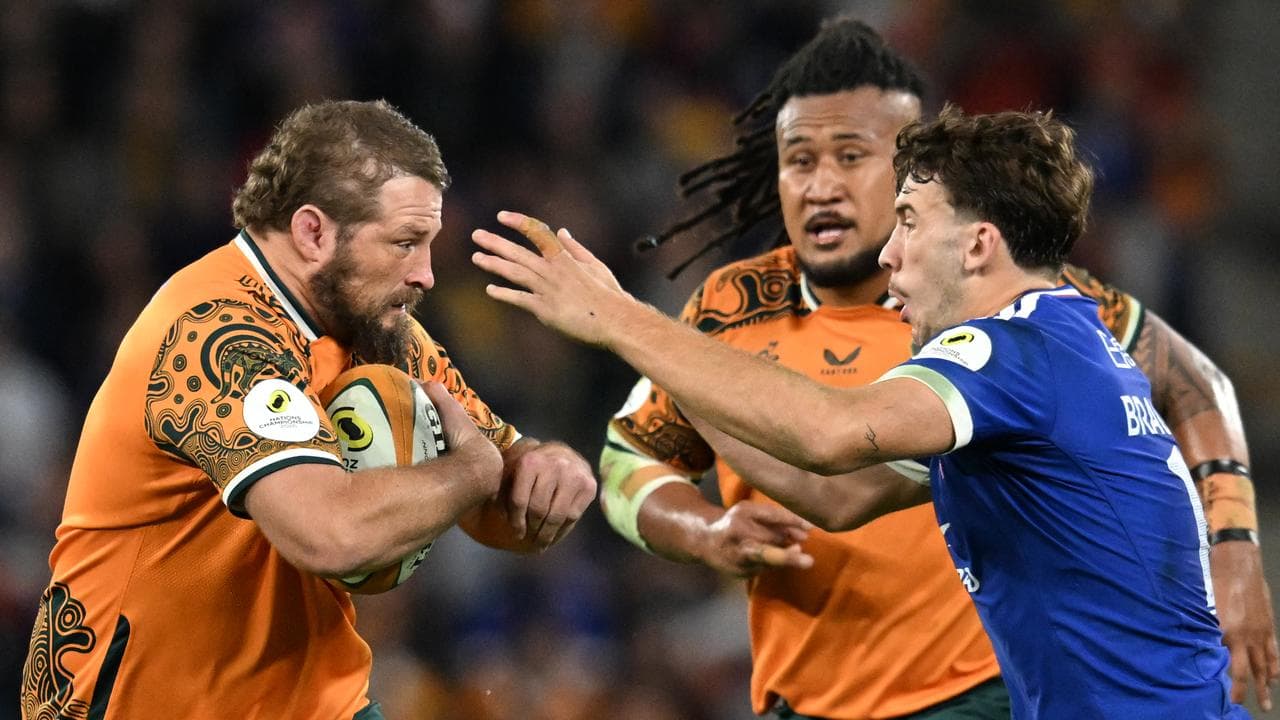 Veteran signs on as historic Rugby World Cup beckons