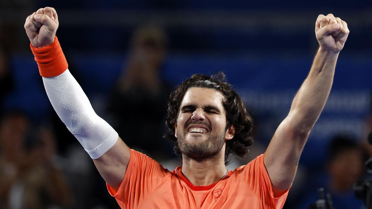 Alcaraz survives early scare to reach Tokyo quarters