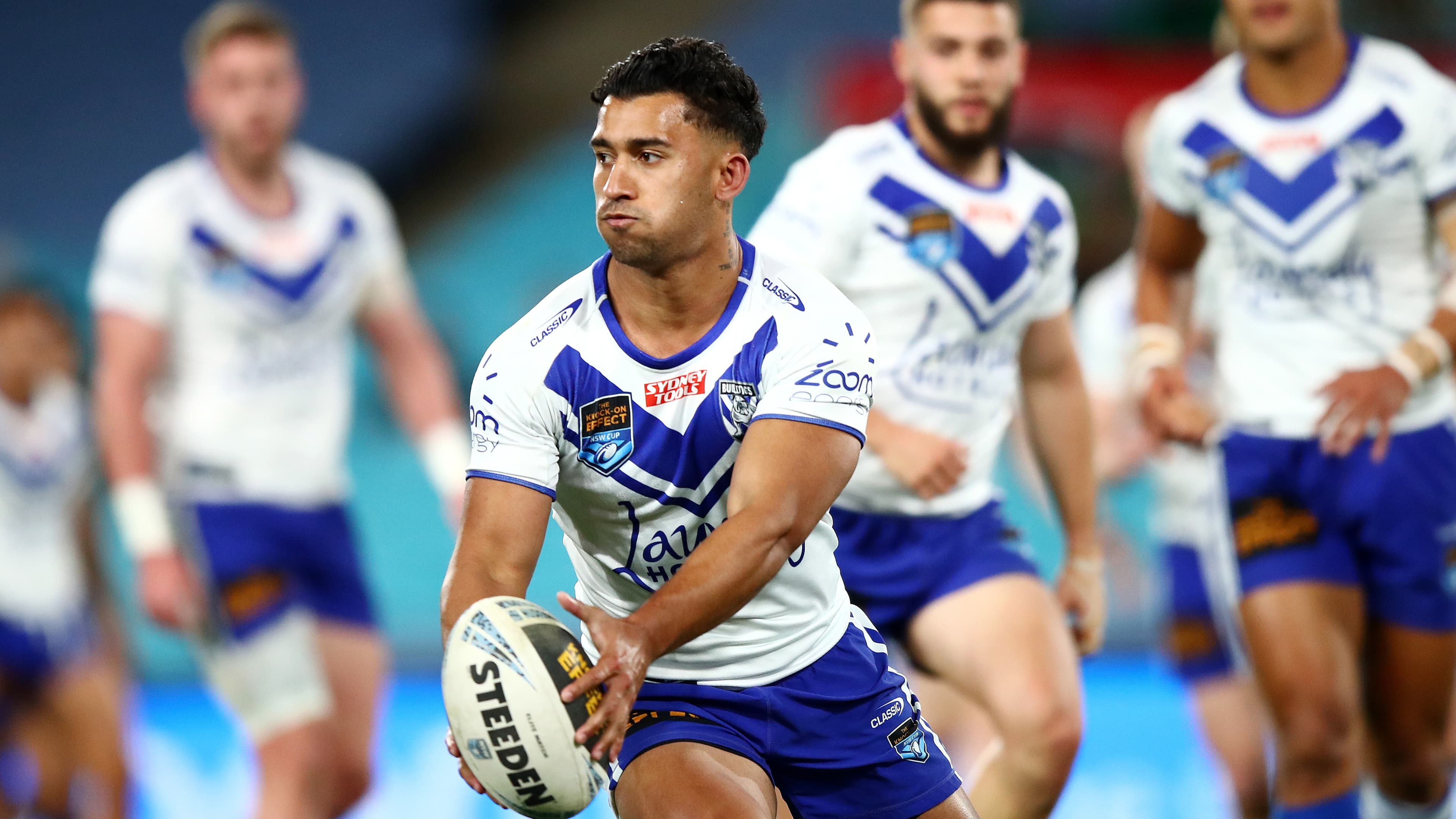 NZ Warriors sign former Bulldogs halfback