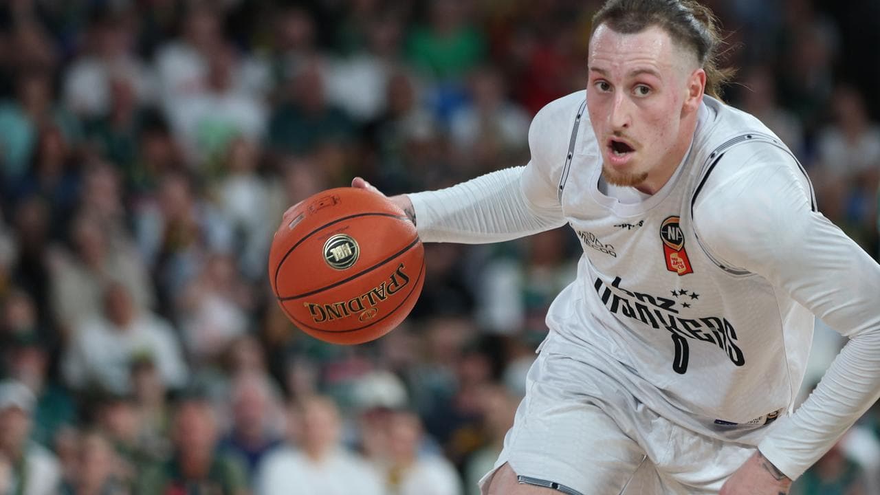 Taipans win NBL thriller over Breakers