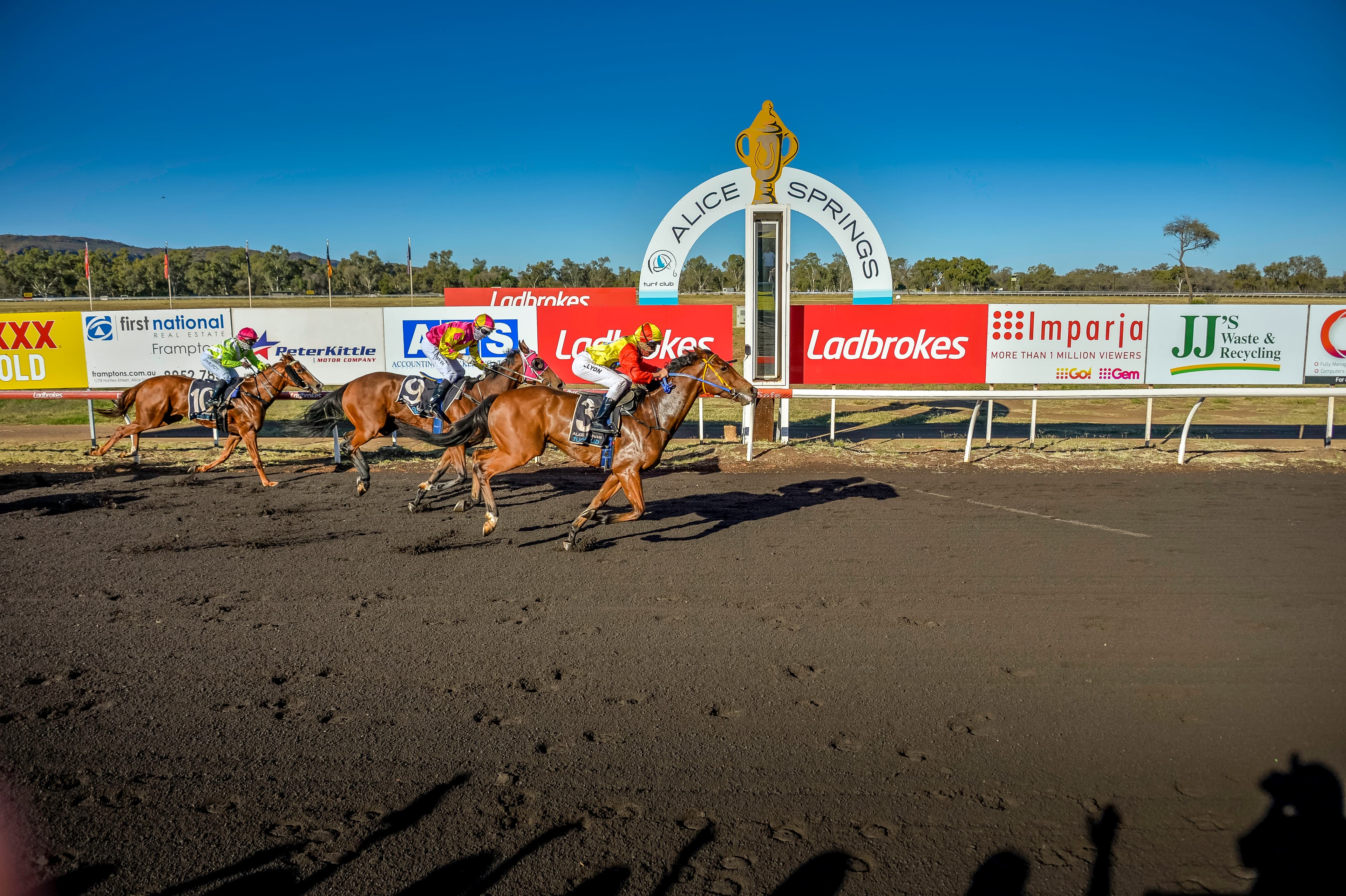 Andrew O’Toole’s SATURDAY best at Alice Springs (01/11)