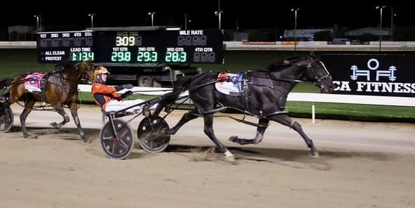 Jilliby Nitro delivers three straight country cups