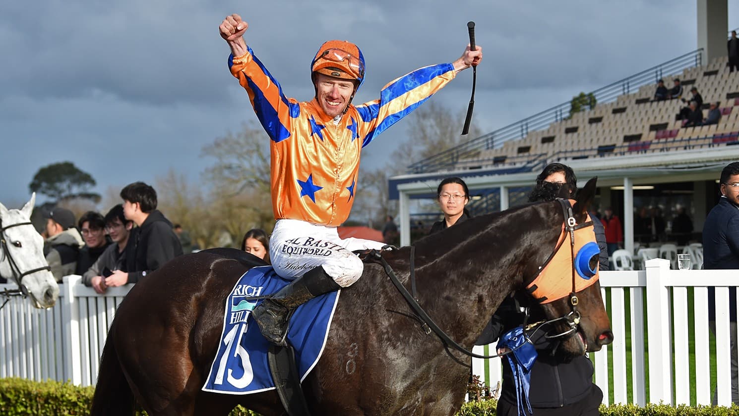 Hutchings back for another summer stint